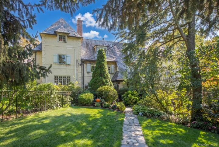 Property photo # 1