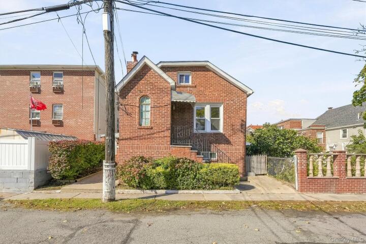 Property photo # 1