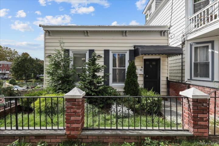 Property photo # 1