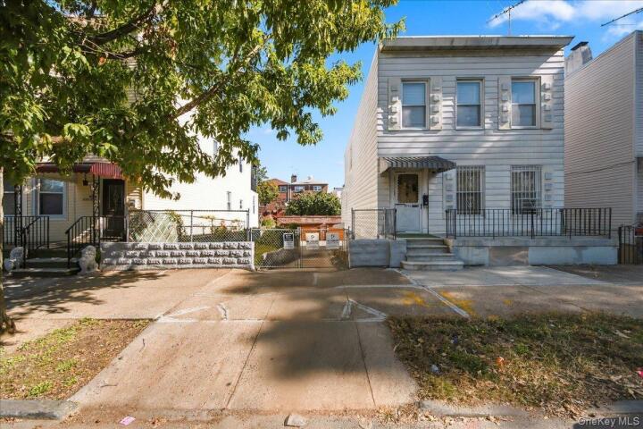 Property photo # 1