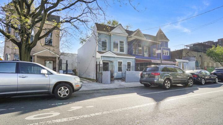 Property photo # 1