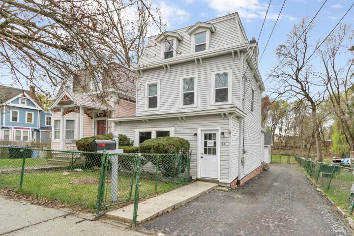 Property photo # 1