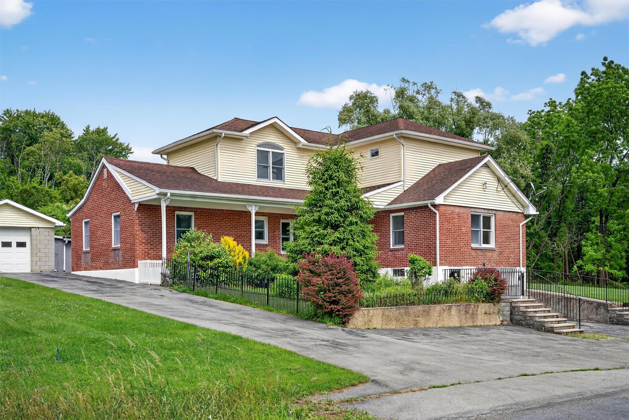 Property photo # 1
