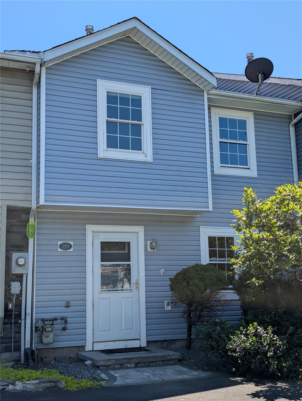 Property photo # 1