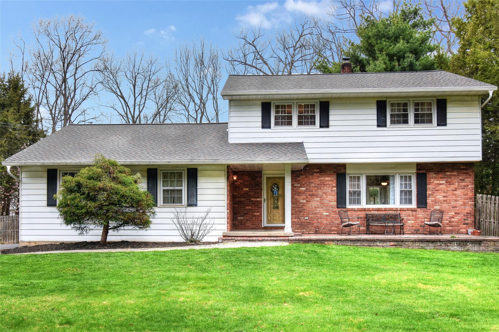 Property photo # 1
