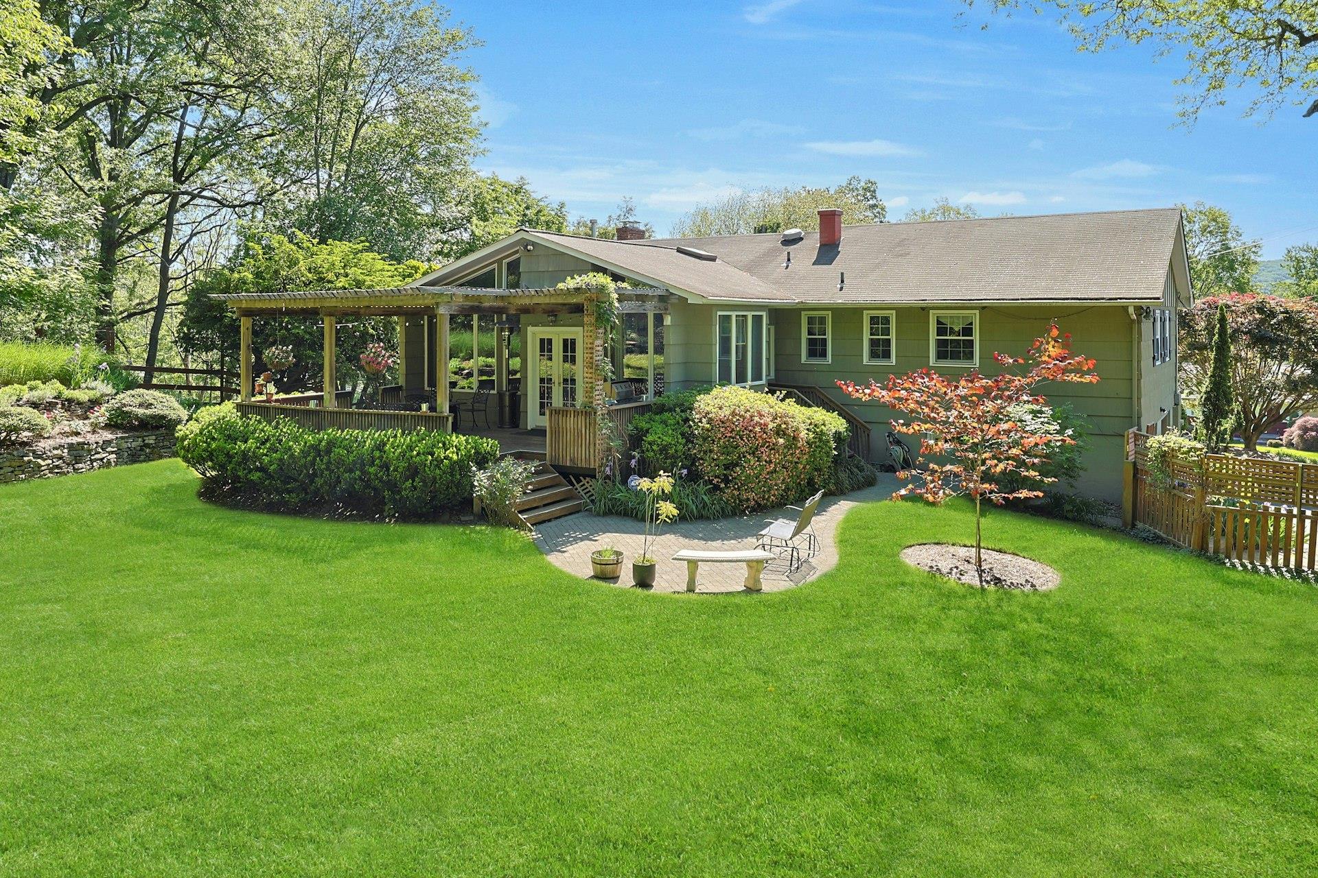 Property photo # 1