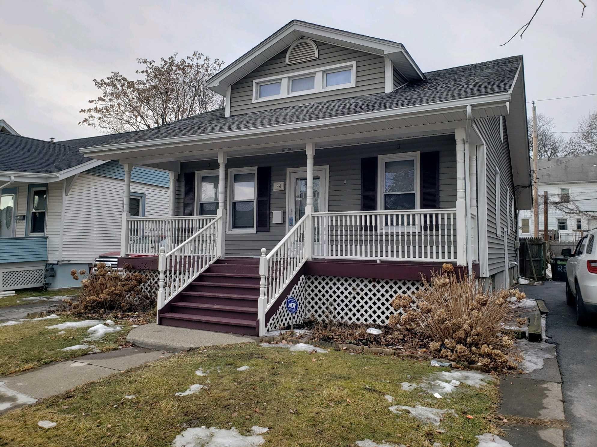 Property photo # 1