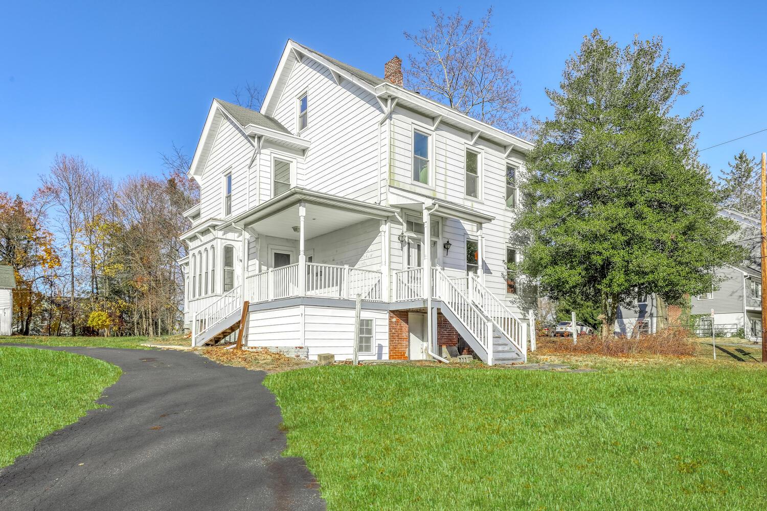 Property photo # 1