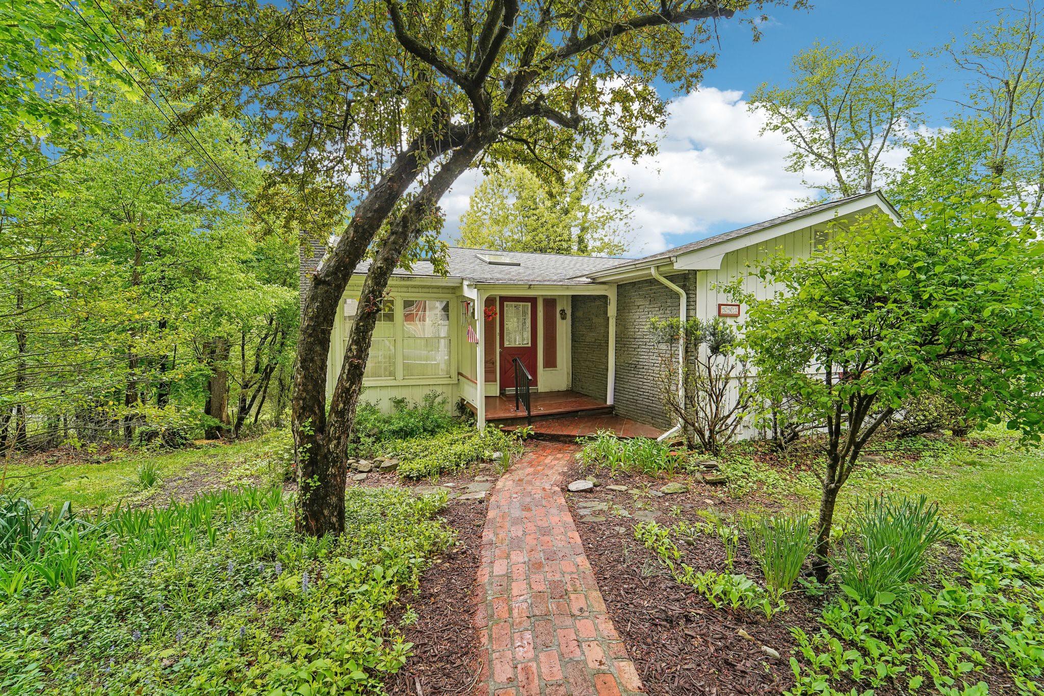 Property photo # 1