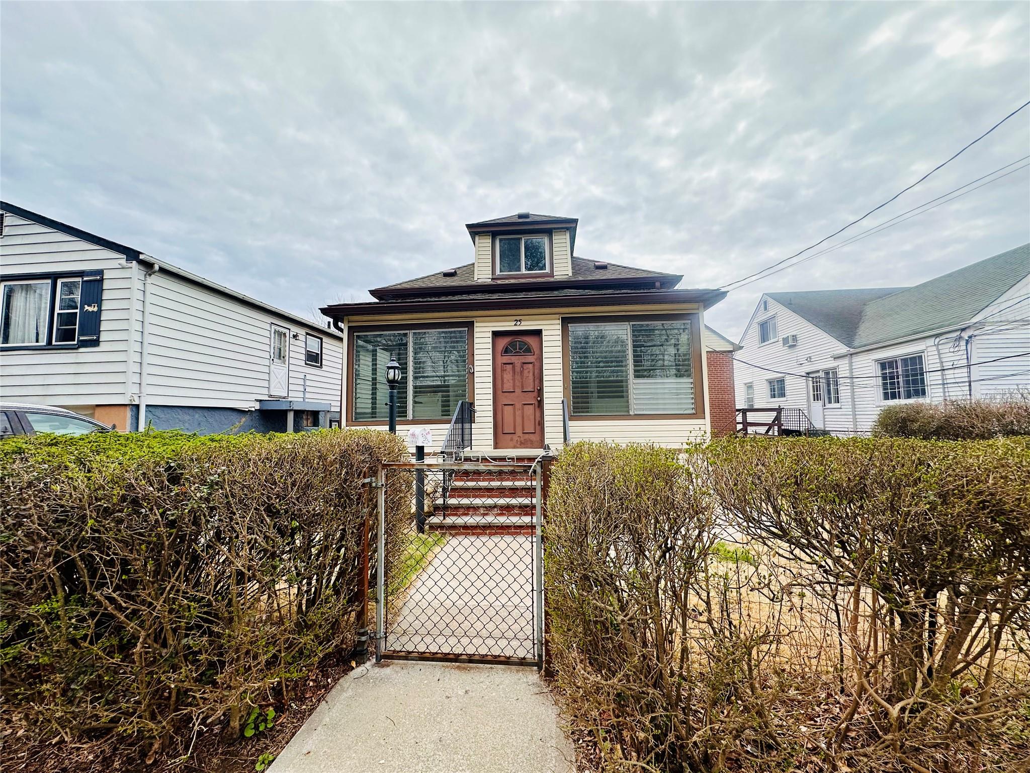 Property photo # 1