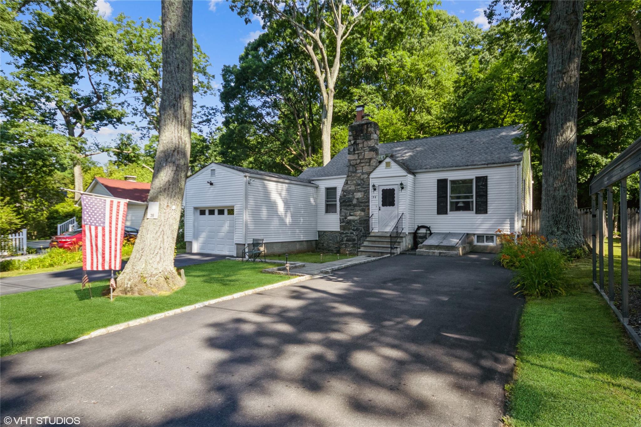 Property photo # 1