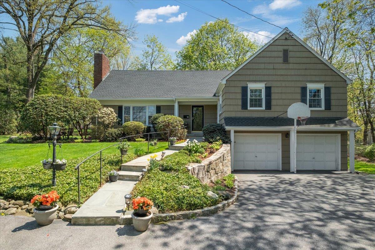 Property photo # 1