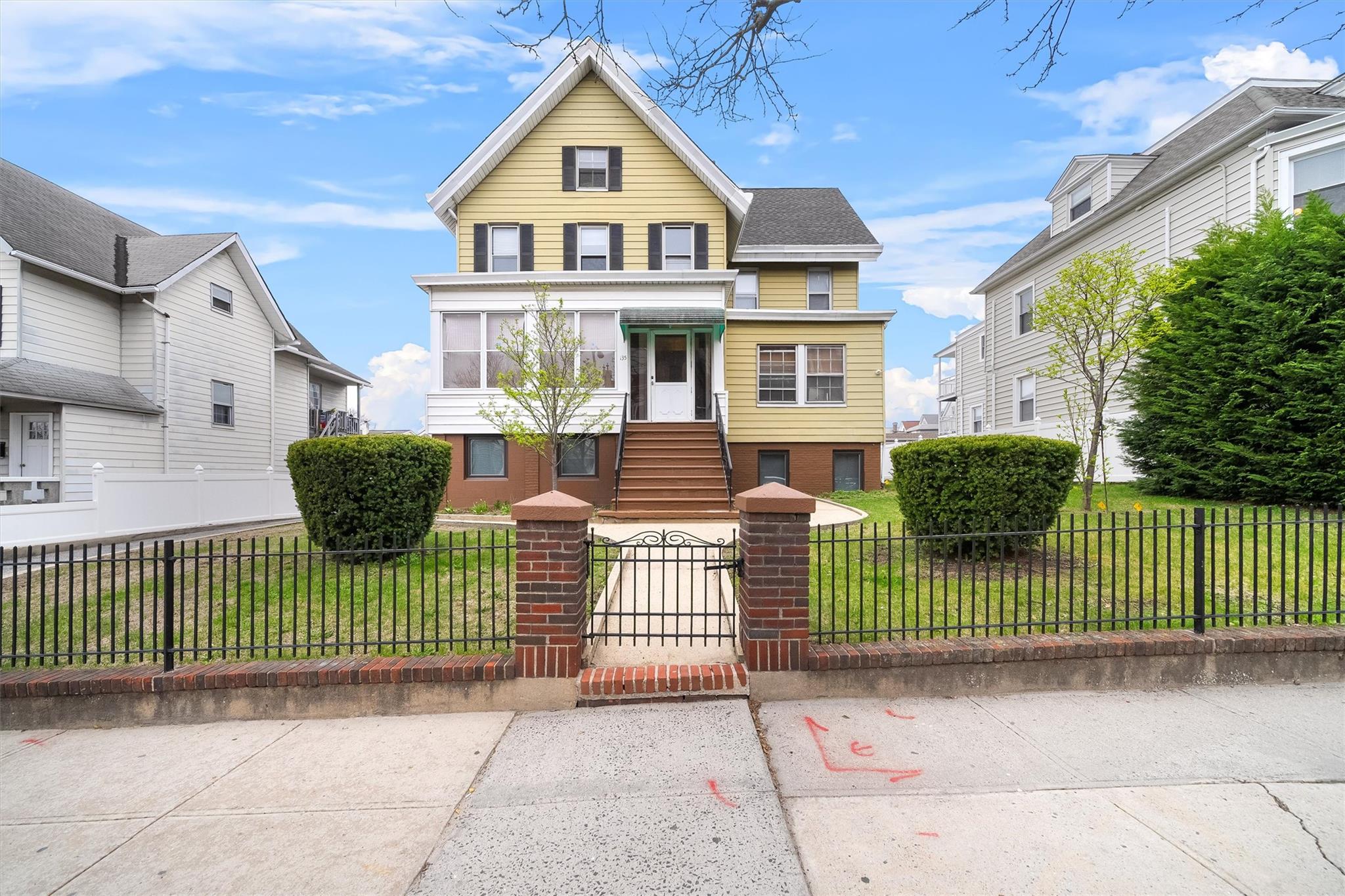 Property photo # 1
