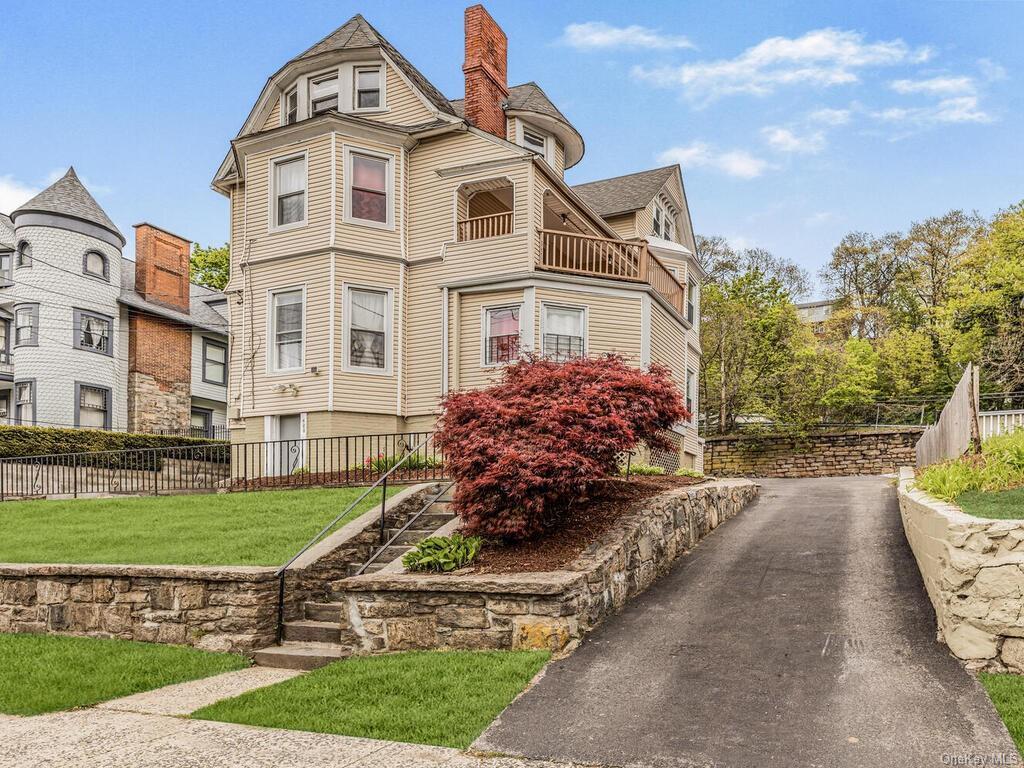 Property photo # 1