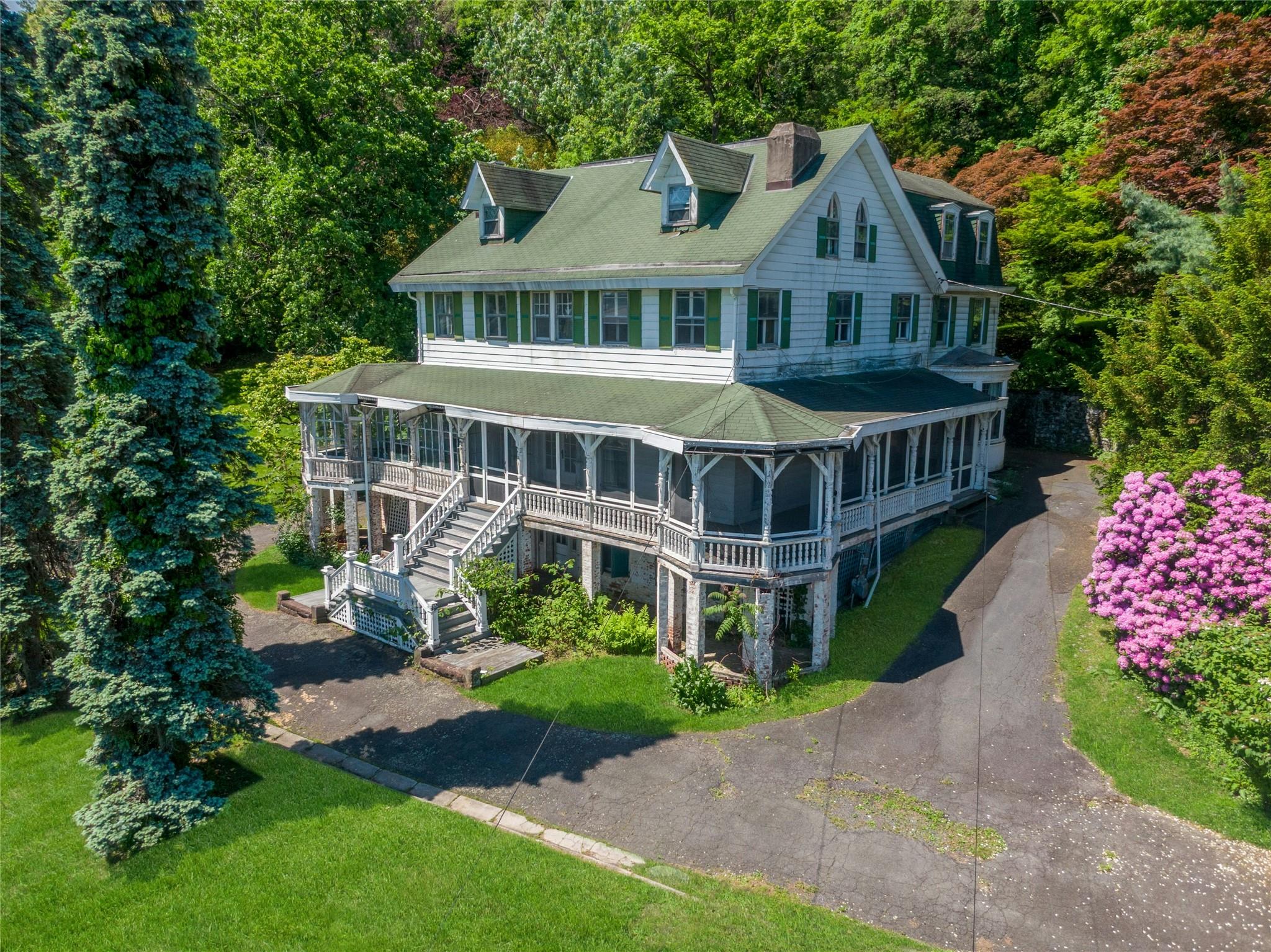 Property photo # 1