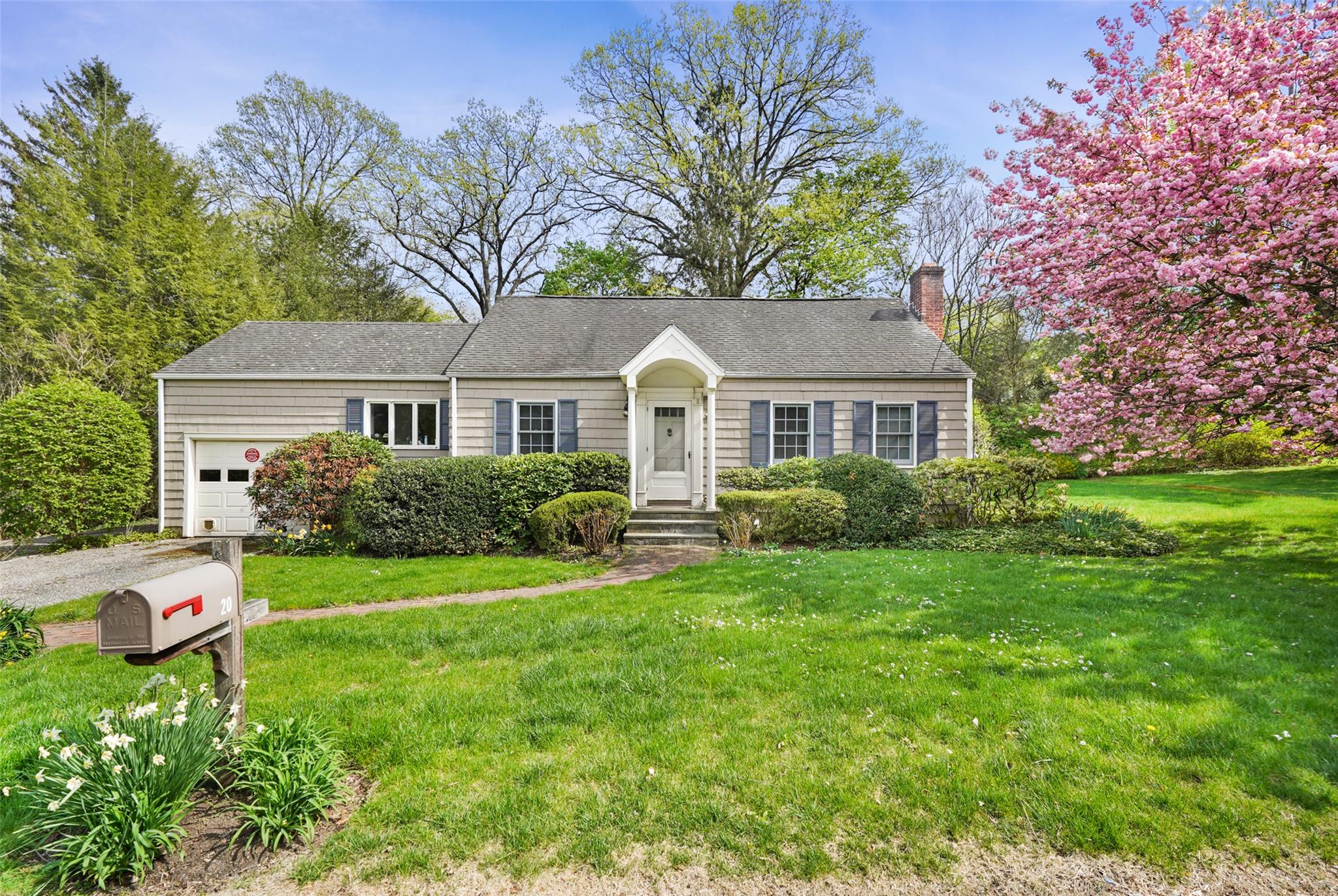Property photo # 1