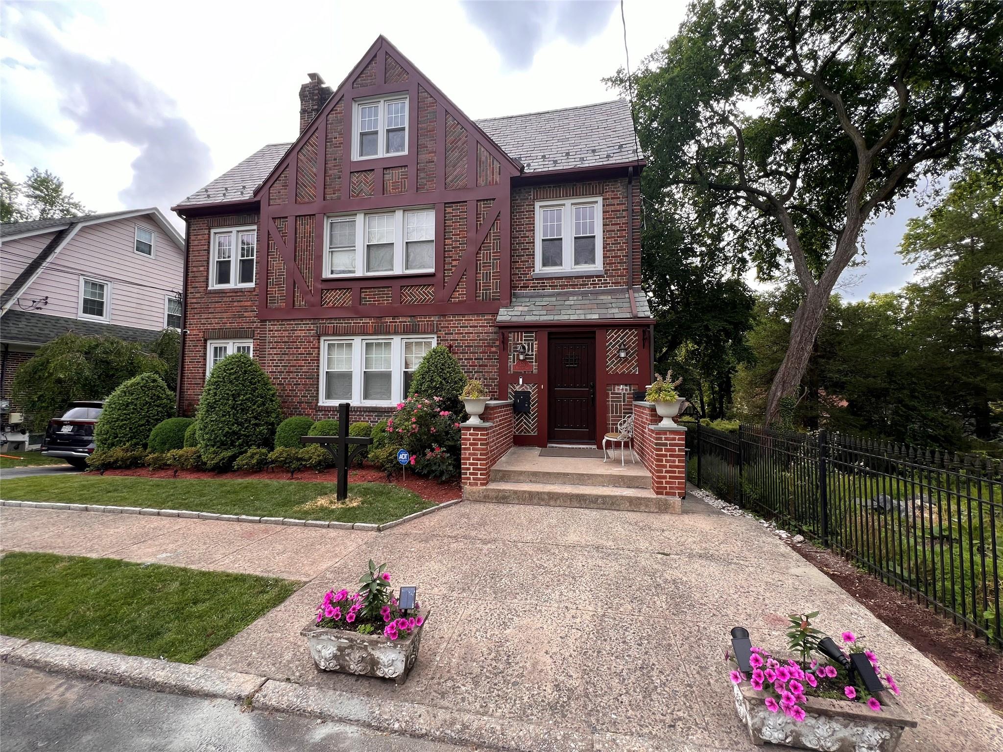 Property photo # 1