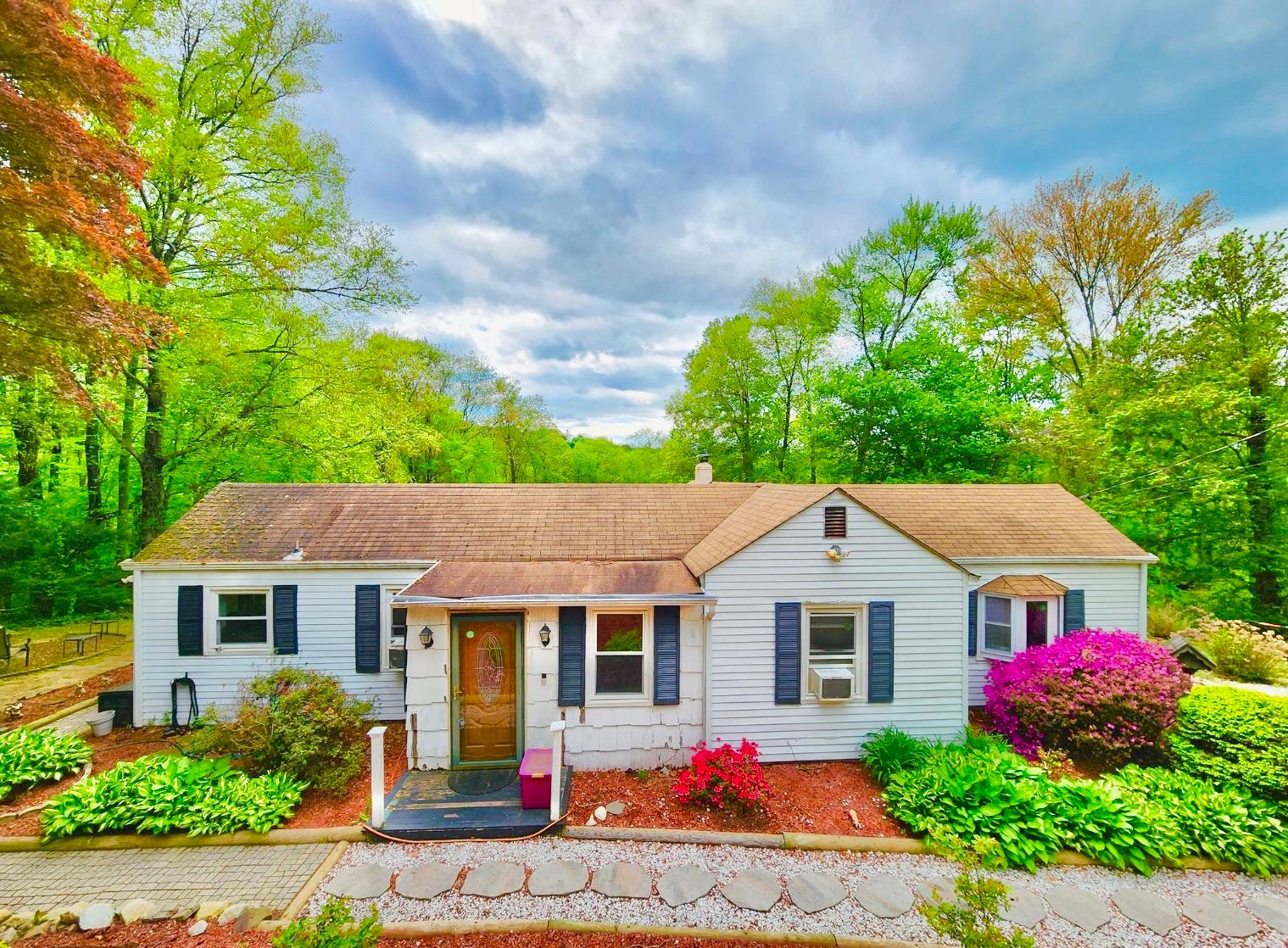 Property photo # 1