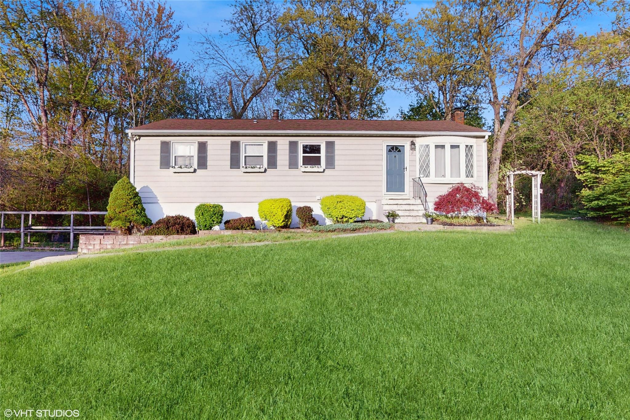 Property photo # 1