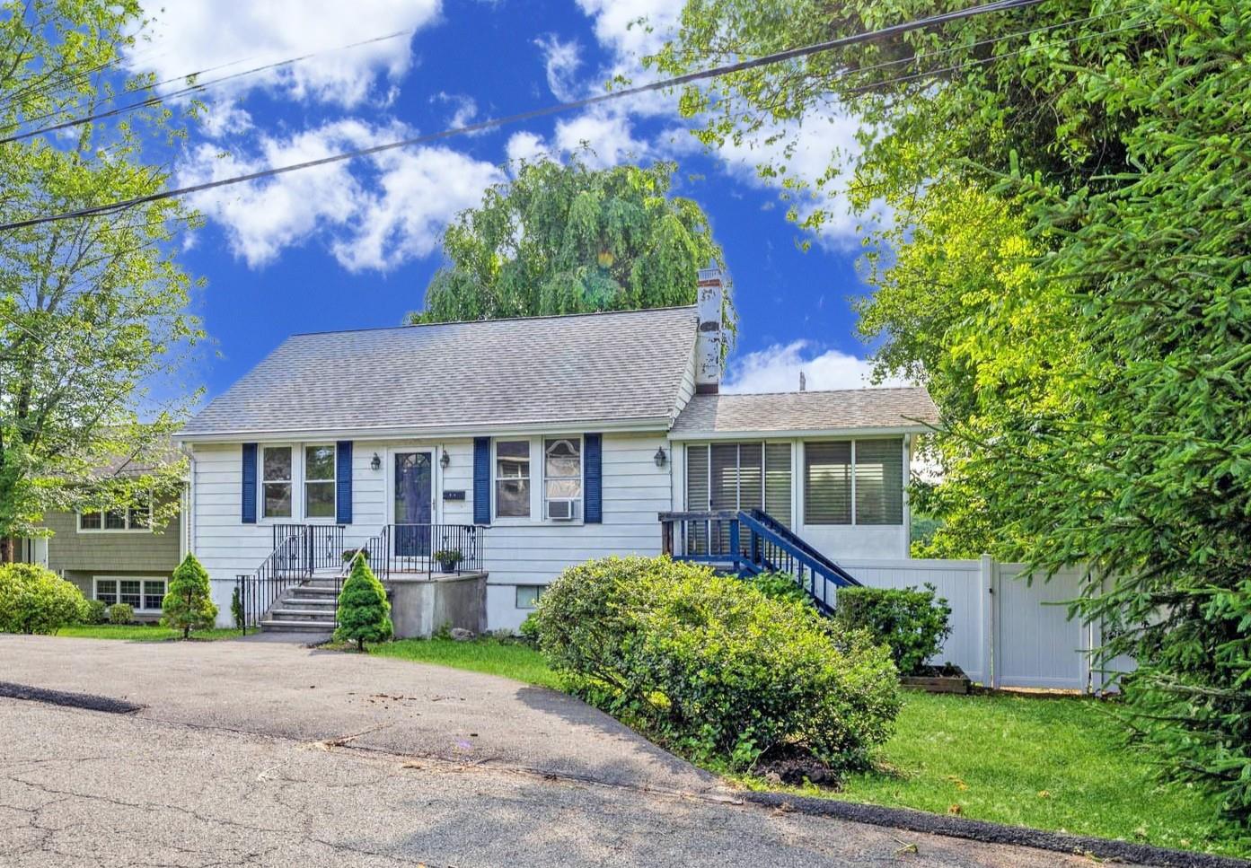 Property photo # 1