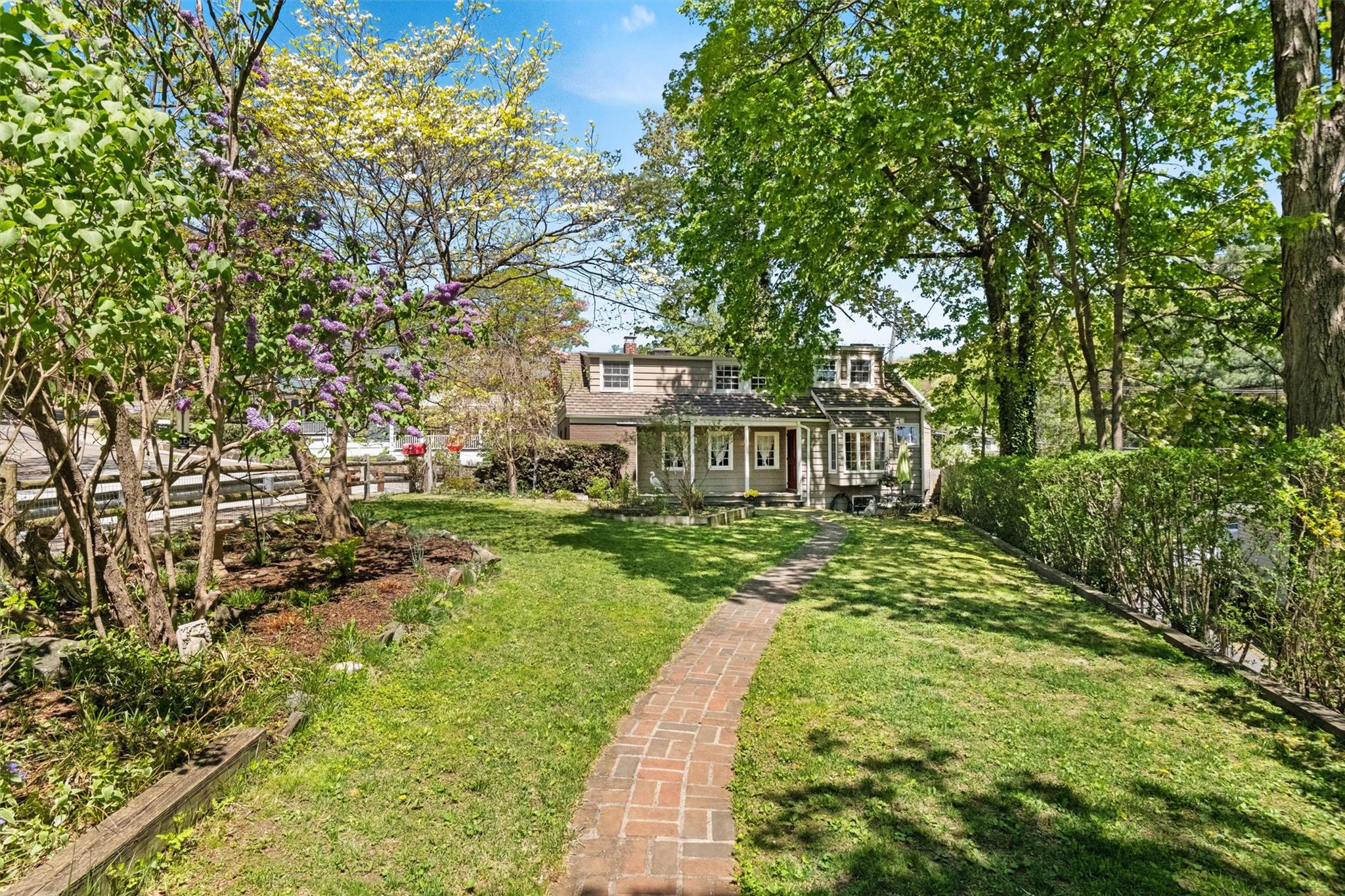 Property photo # 1