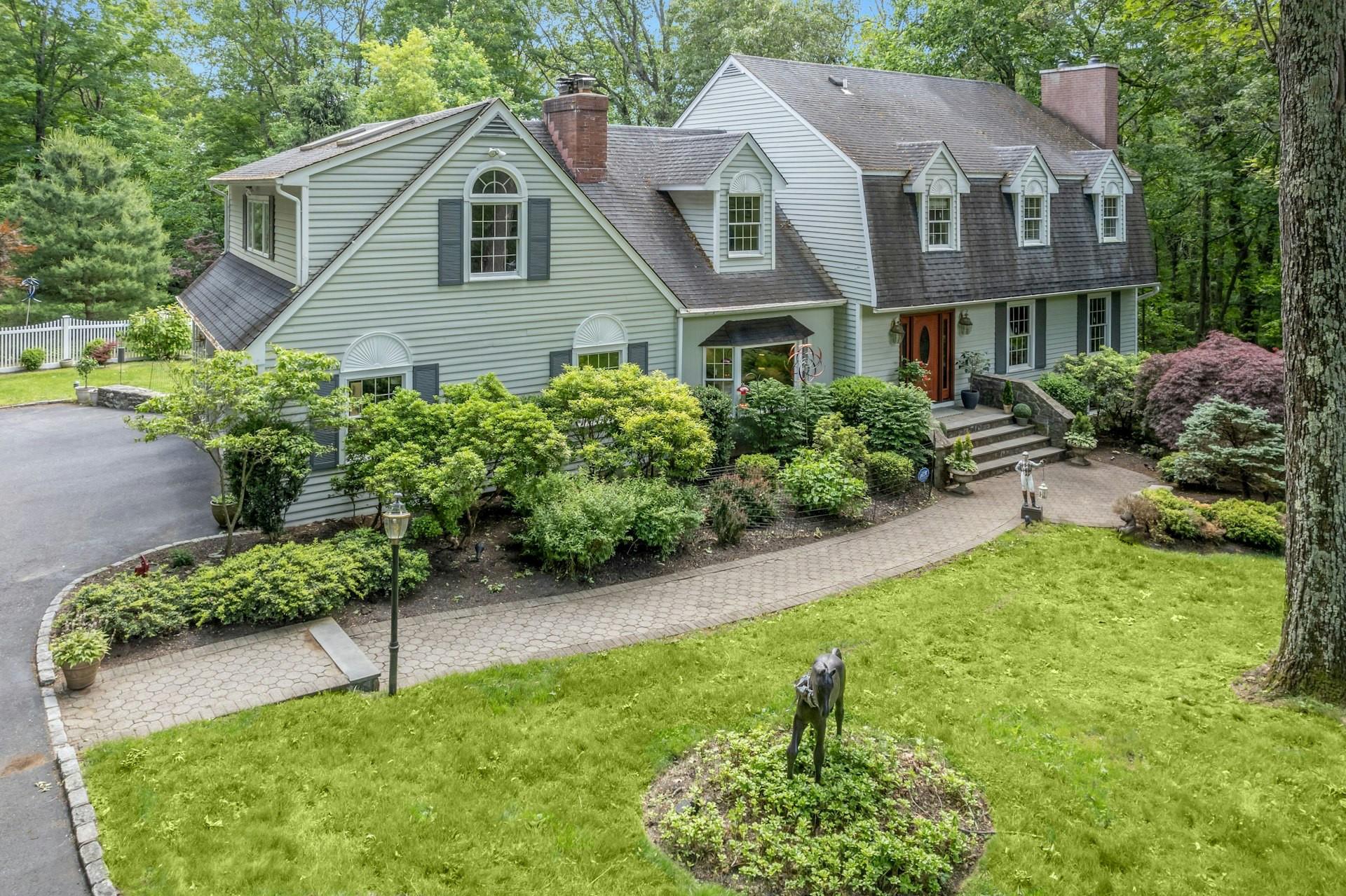 Property photo # 1