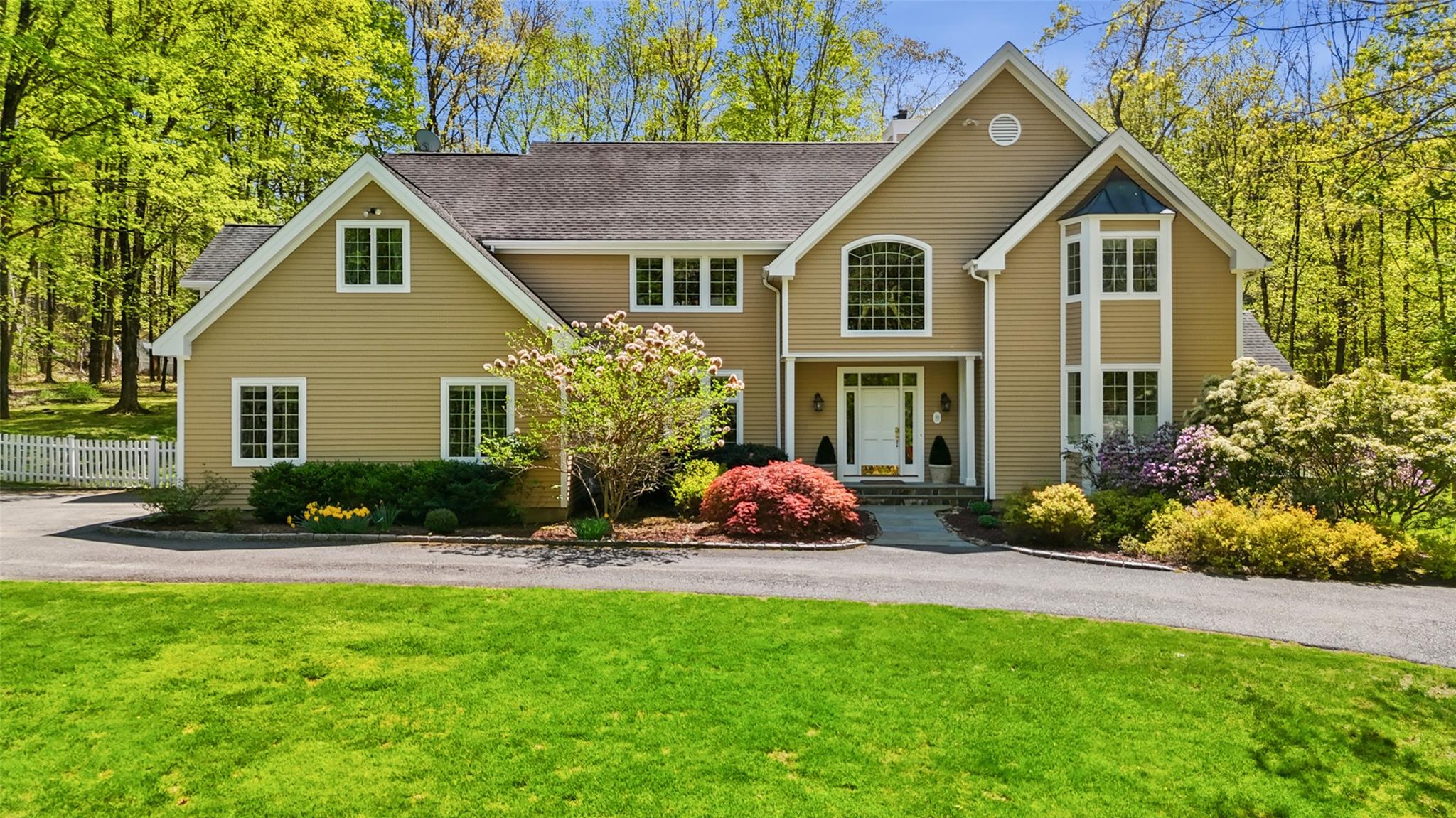 Property photo # 1