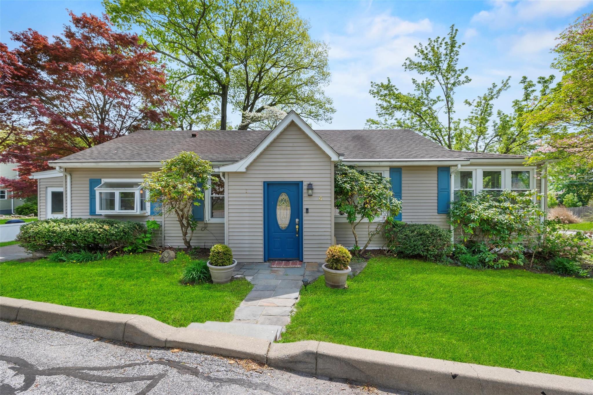 Property photo # 1