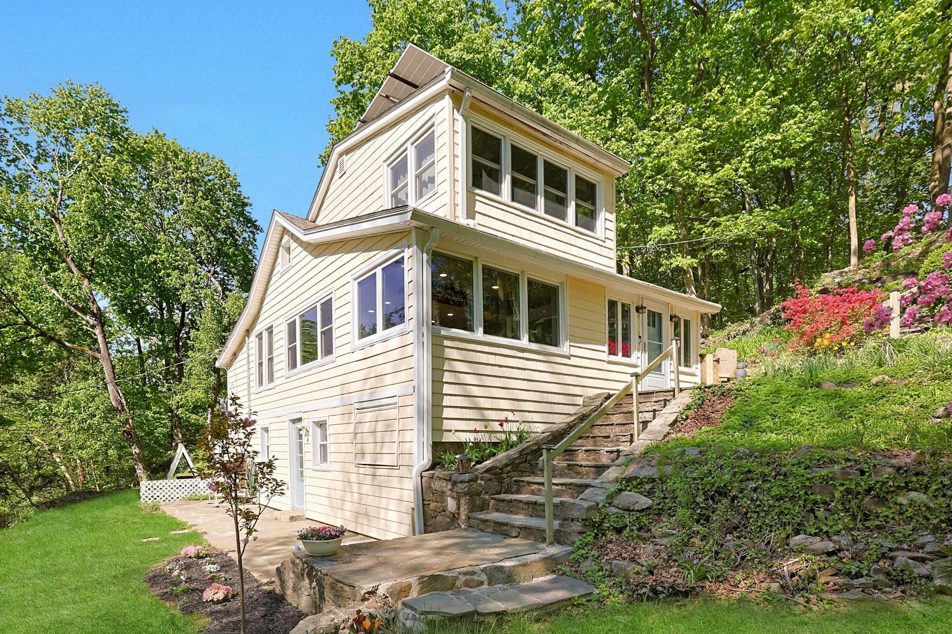Property photo # 1