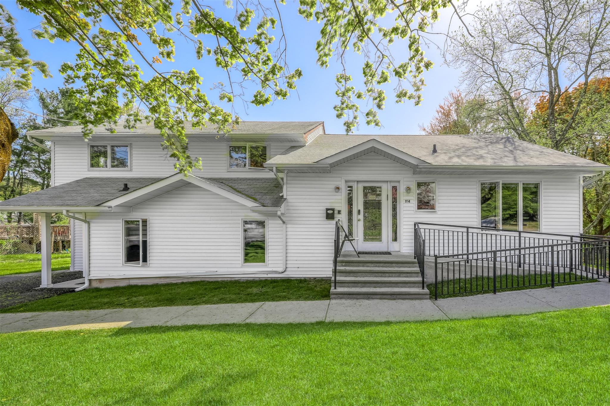 Property photo # 1
