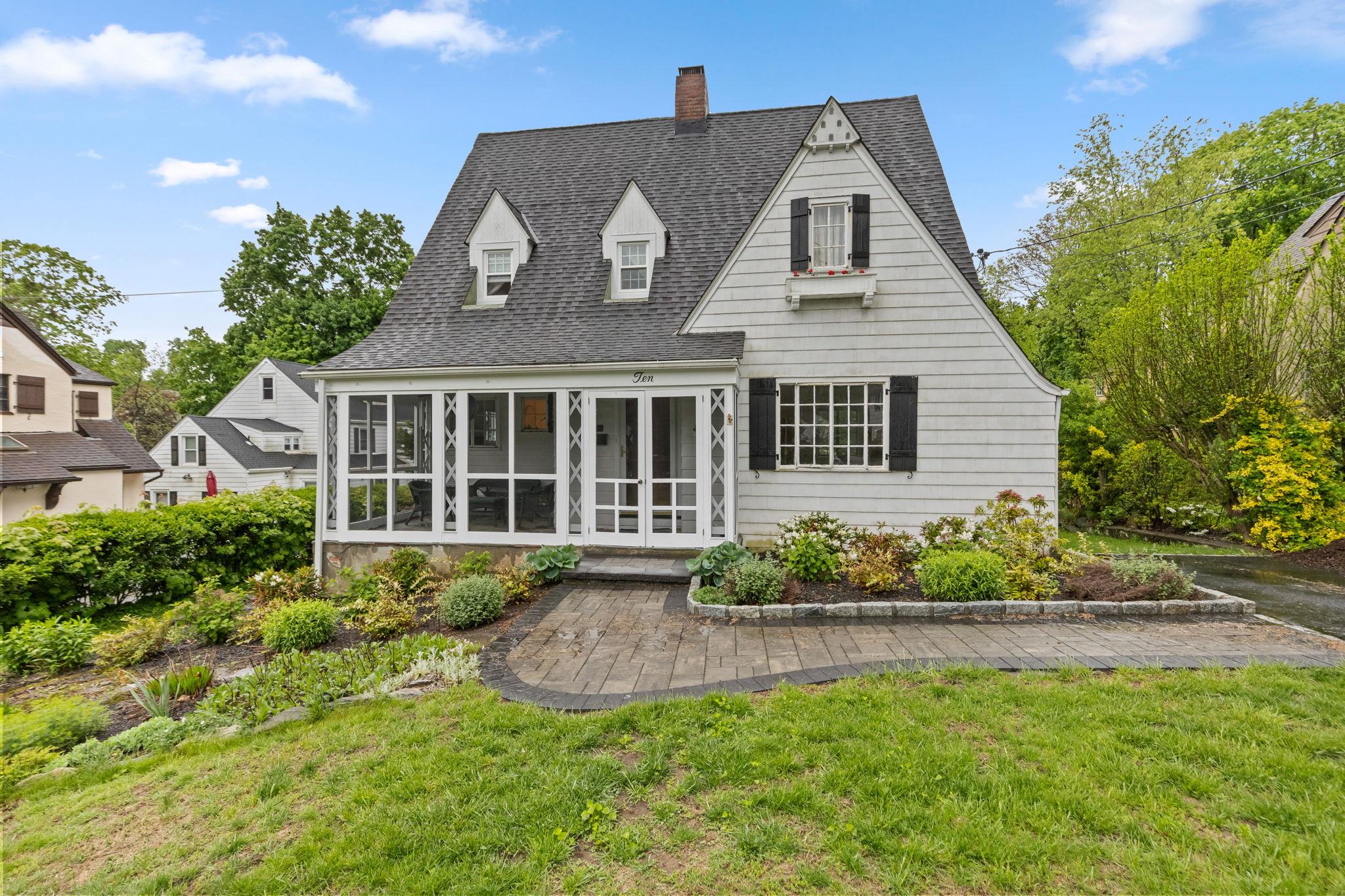 Property photo # 1
