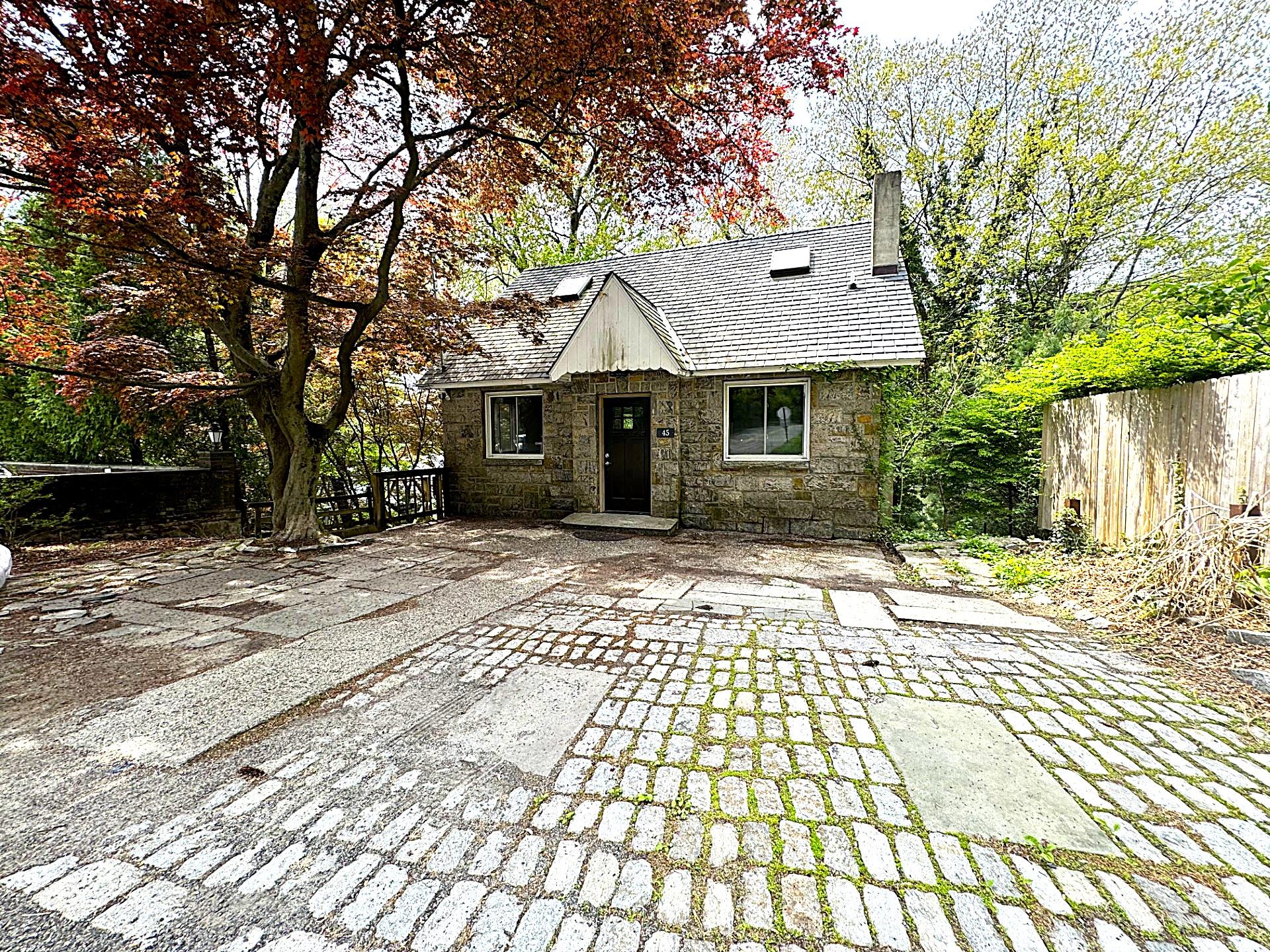 Property photo # 1
