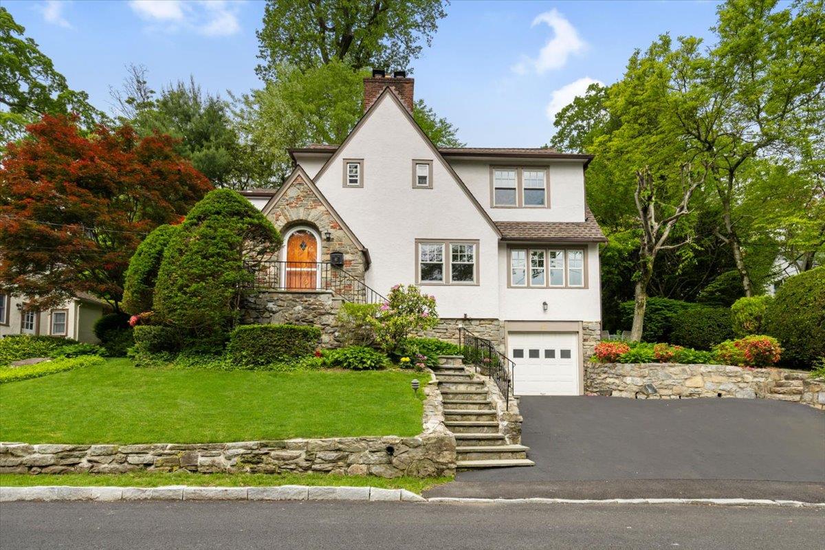 Property photo # 1