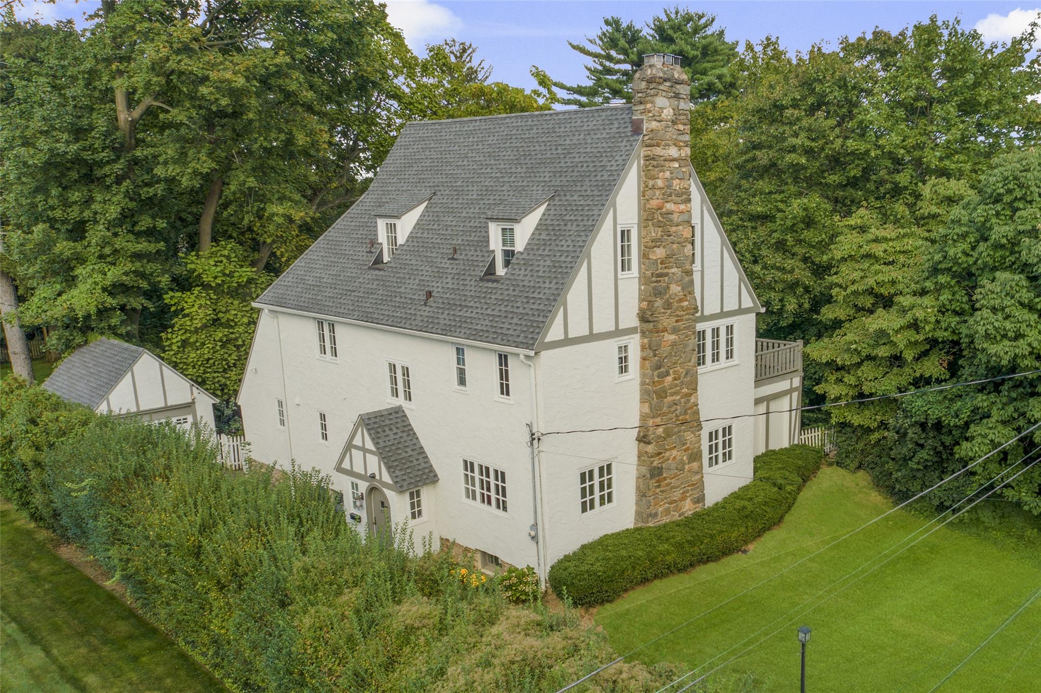 Property photo # 1