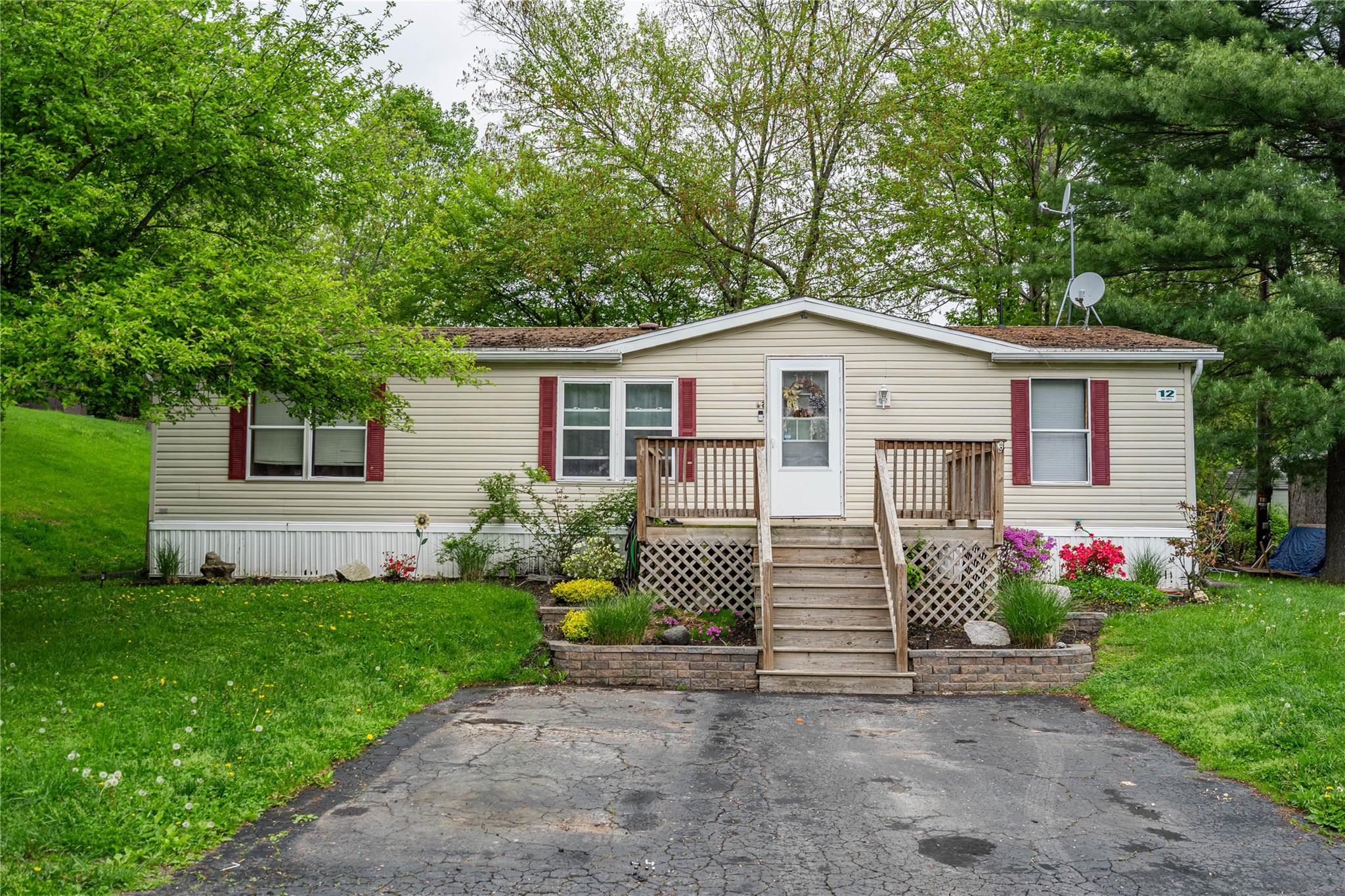 Property photo # 1