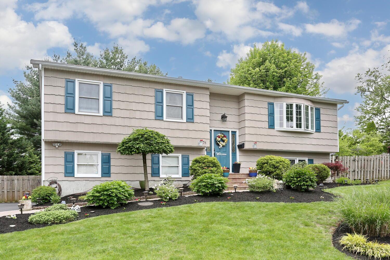 Property photo # 1