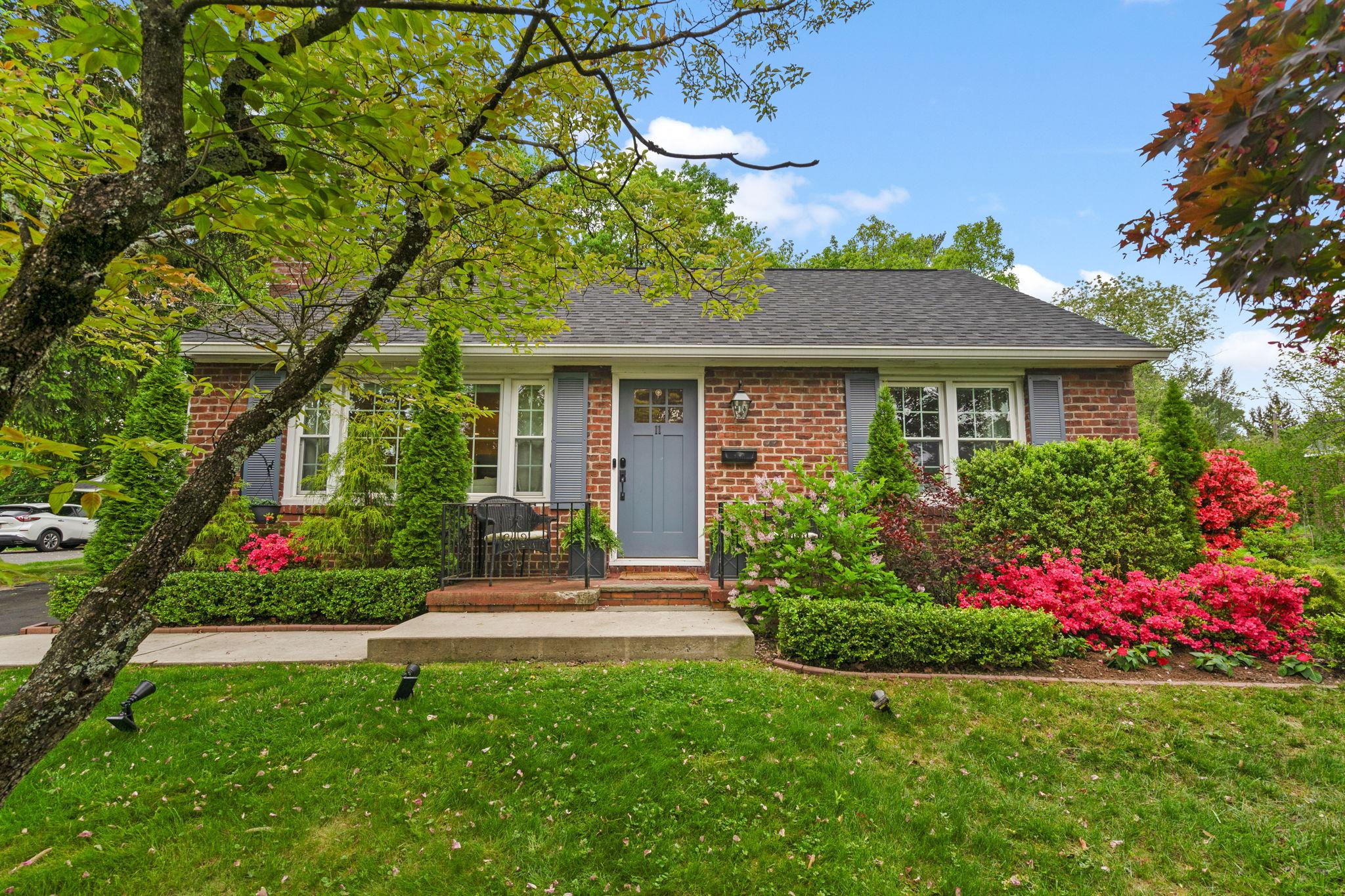 Property photo # 1
