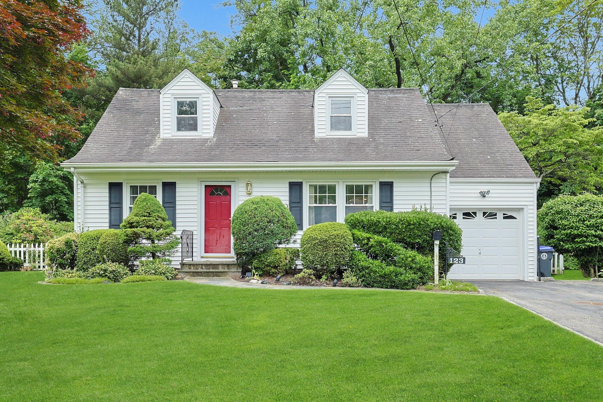 Property photo # 1