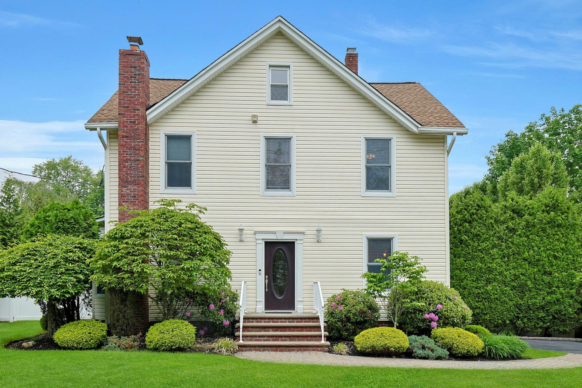 Property photo # 1