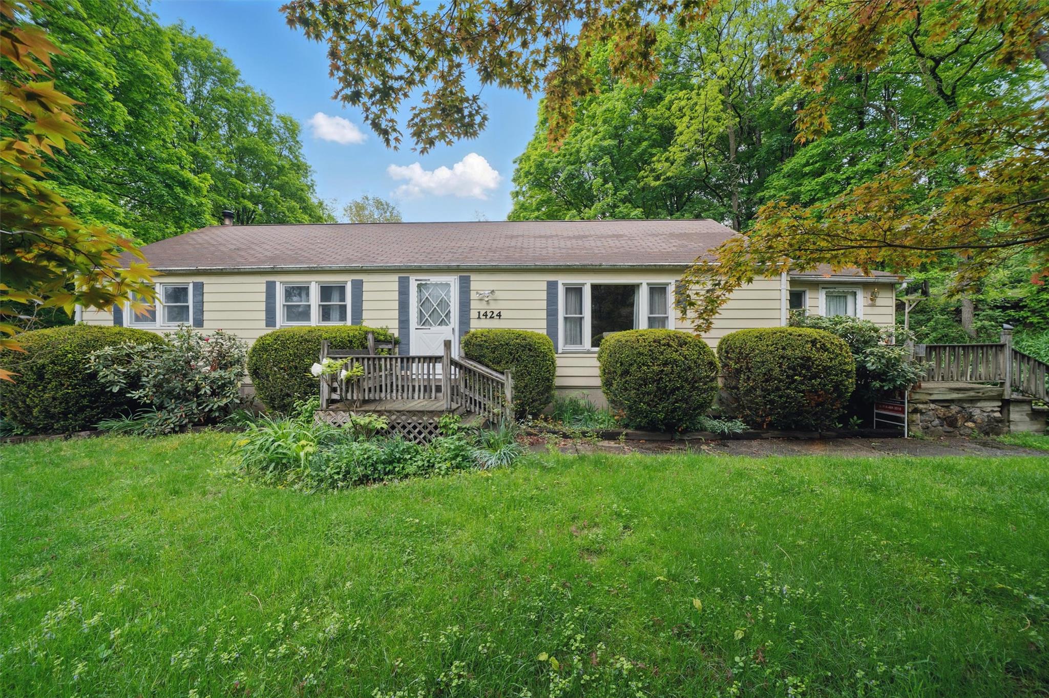 Property photo # 1