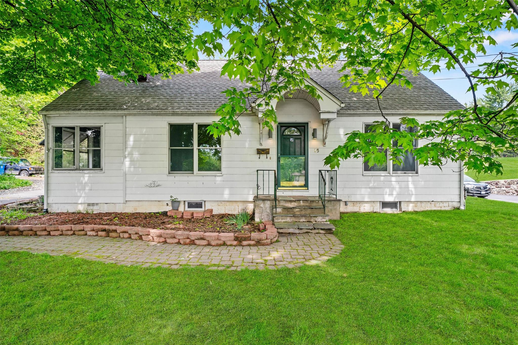 Property photo # 1