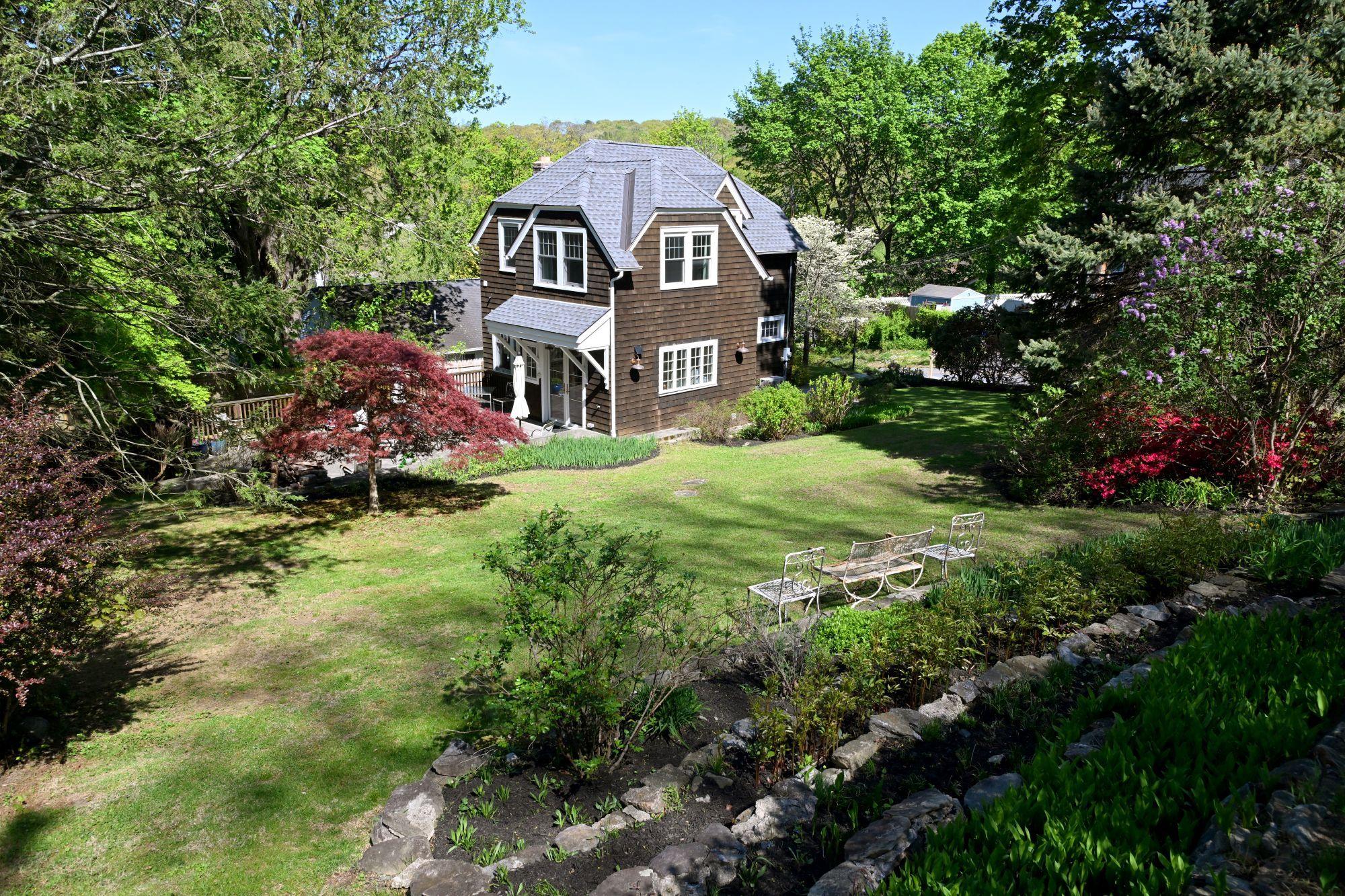 Property photo # 1