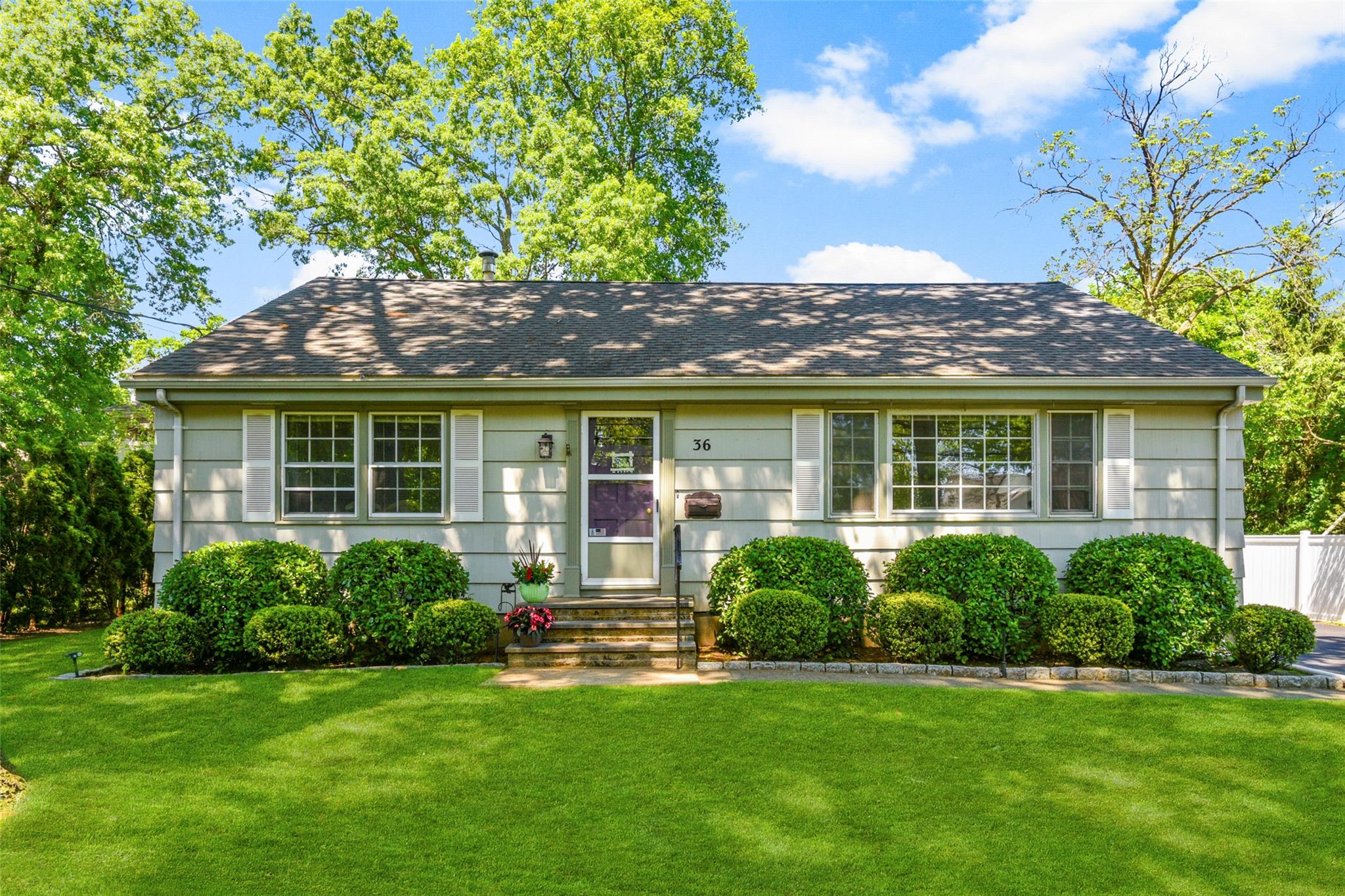 Property photo # 1