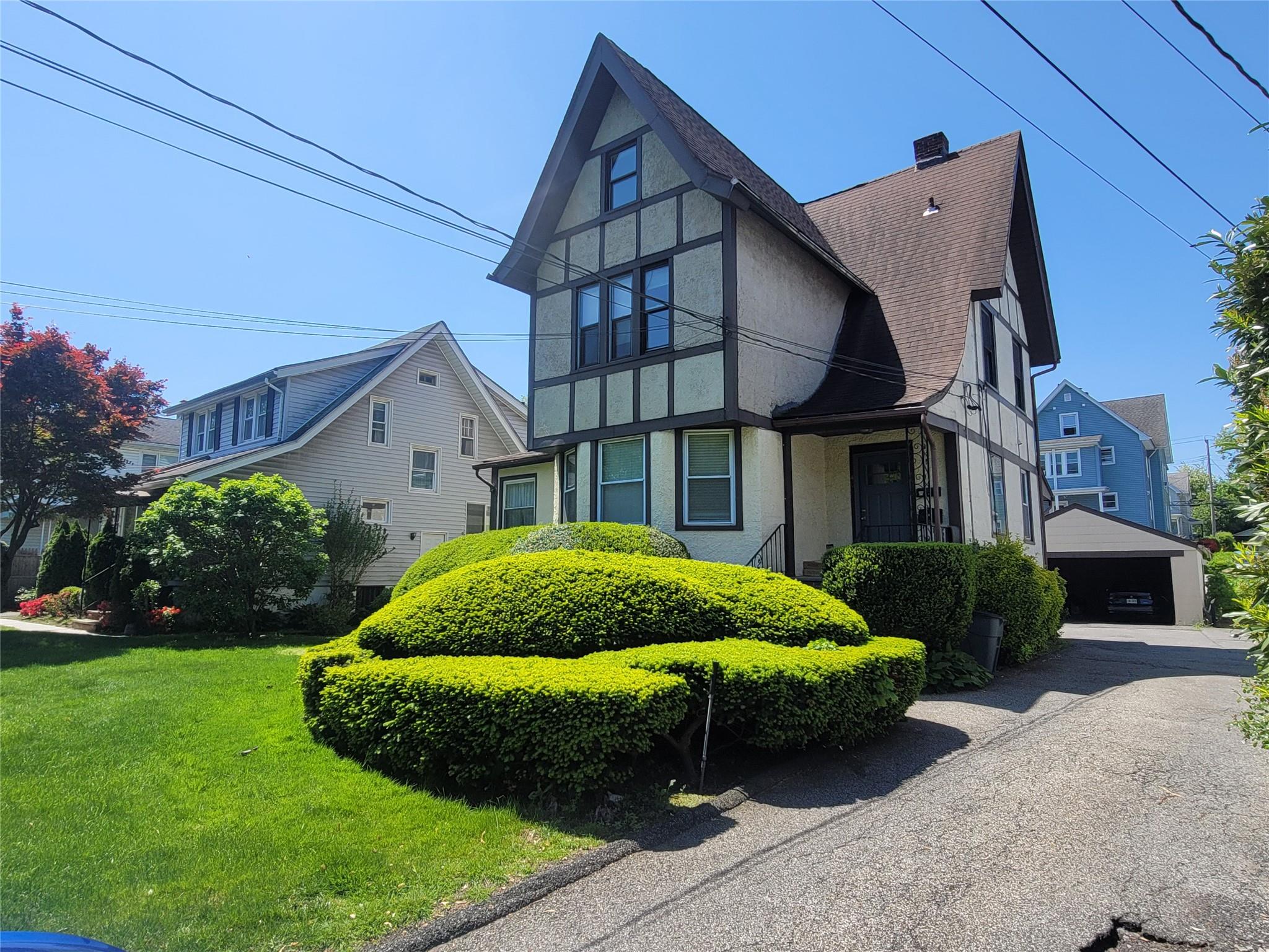 Property photo # 1
