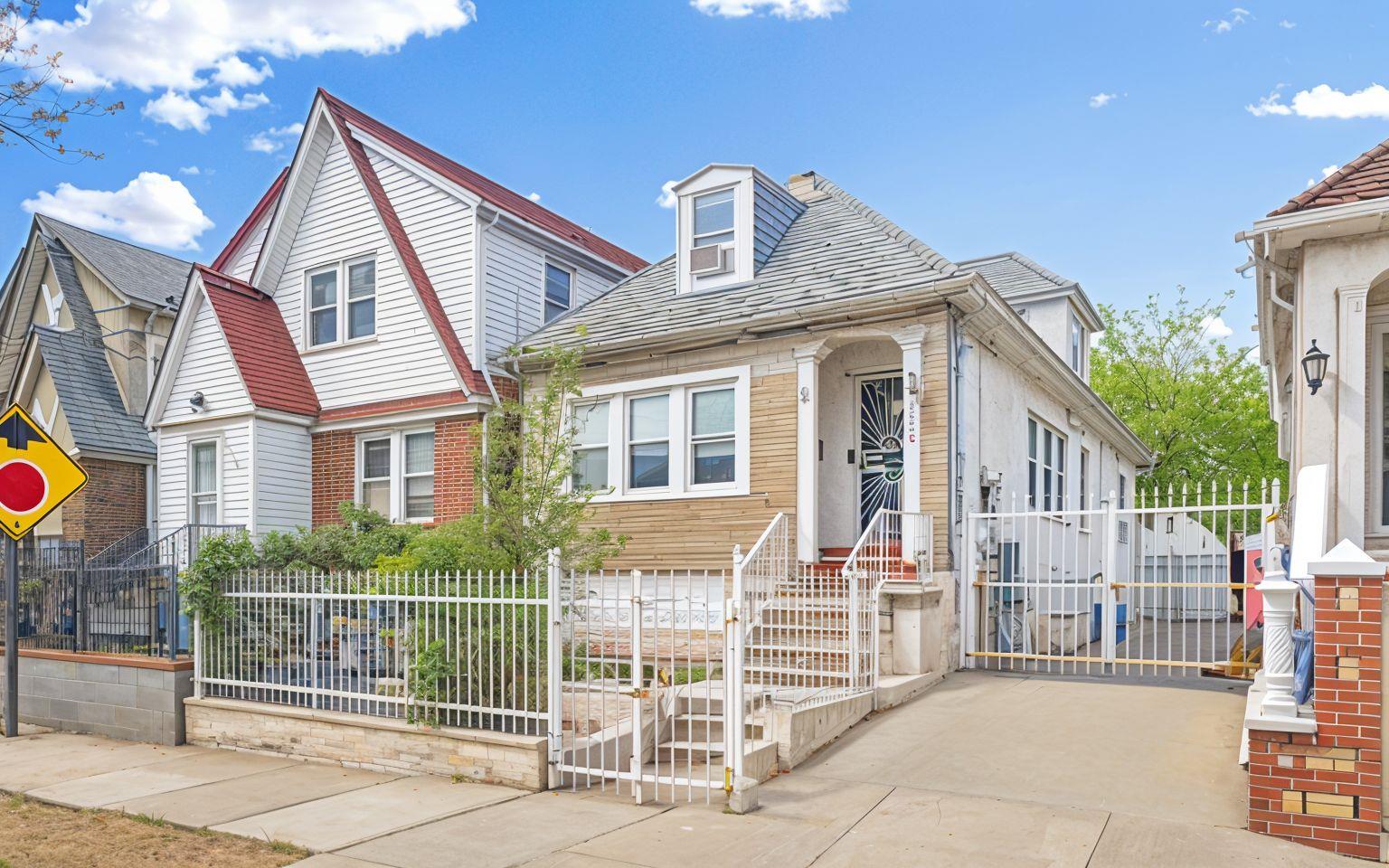 Property photo # 1