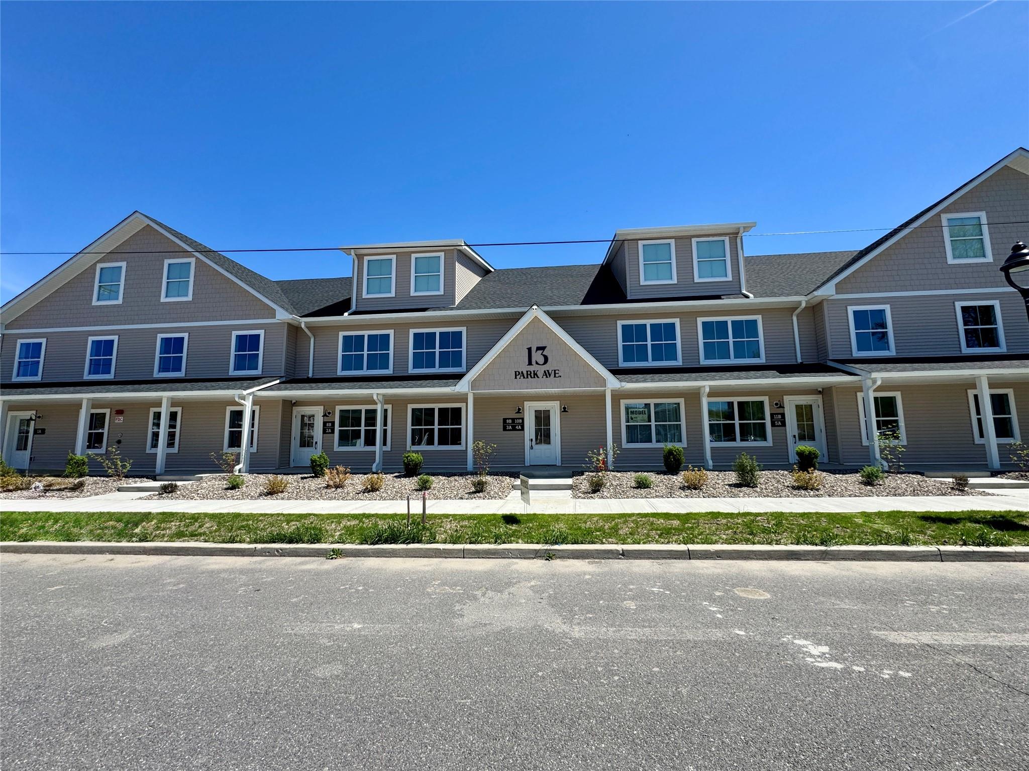 Property photo # 1