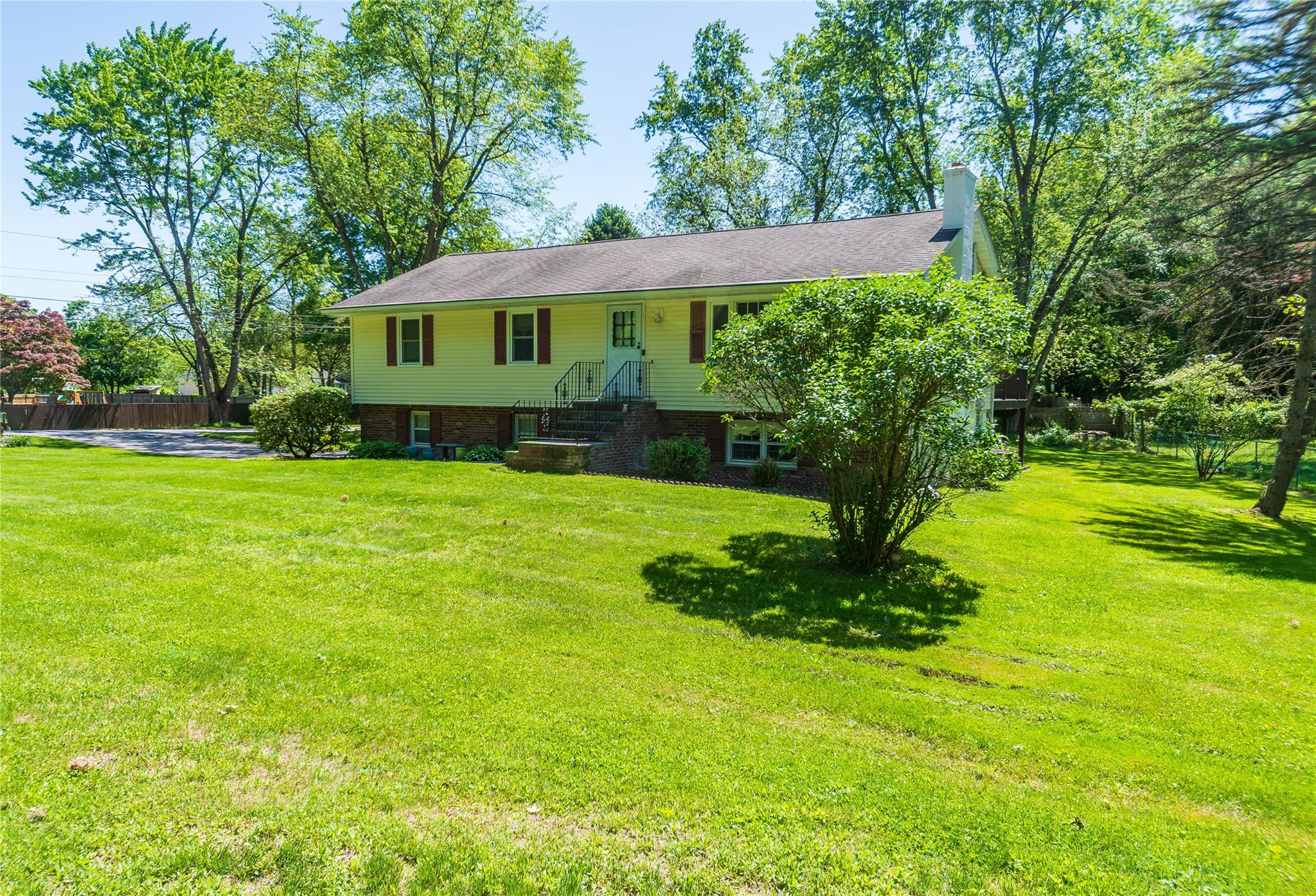 Property photo # 1