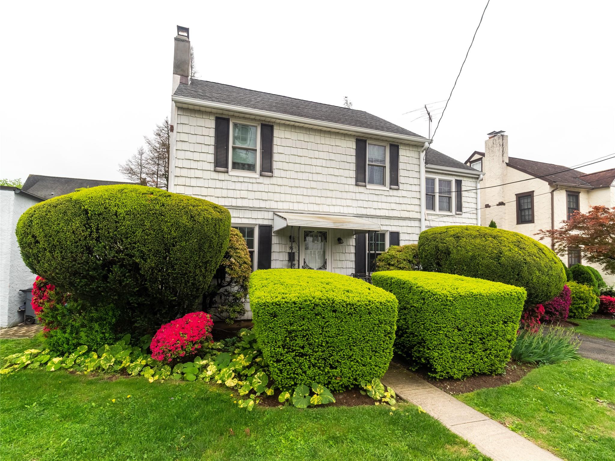 Property photo # 1