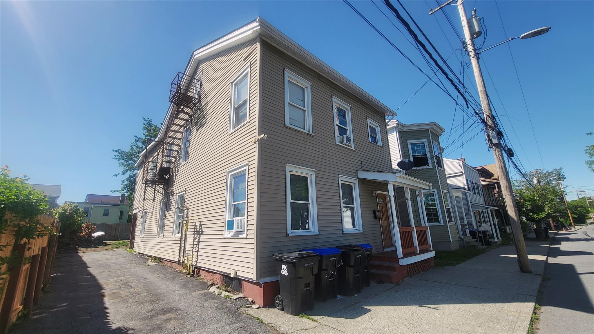 Property photo # 1