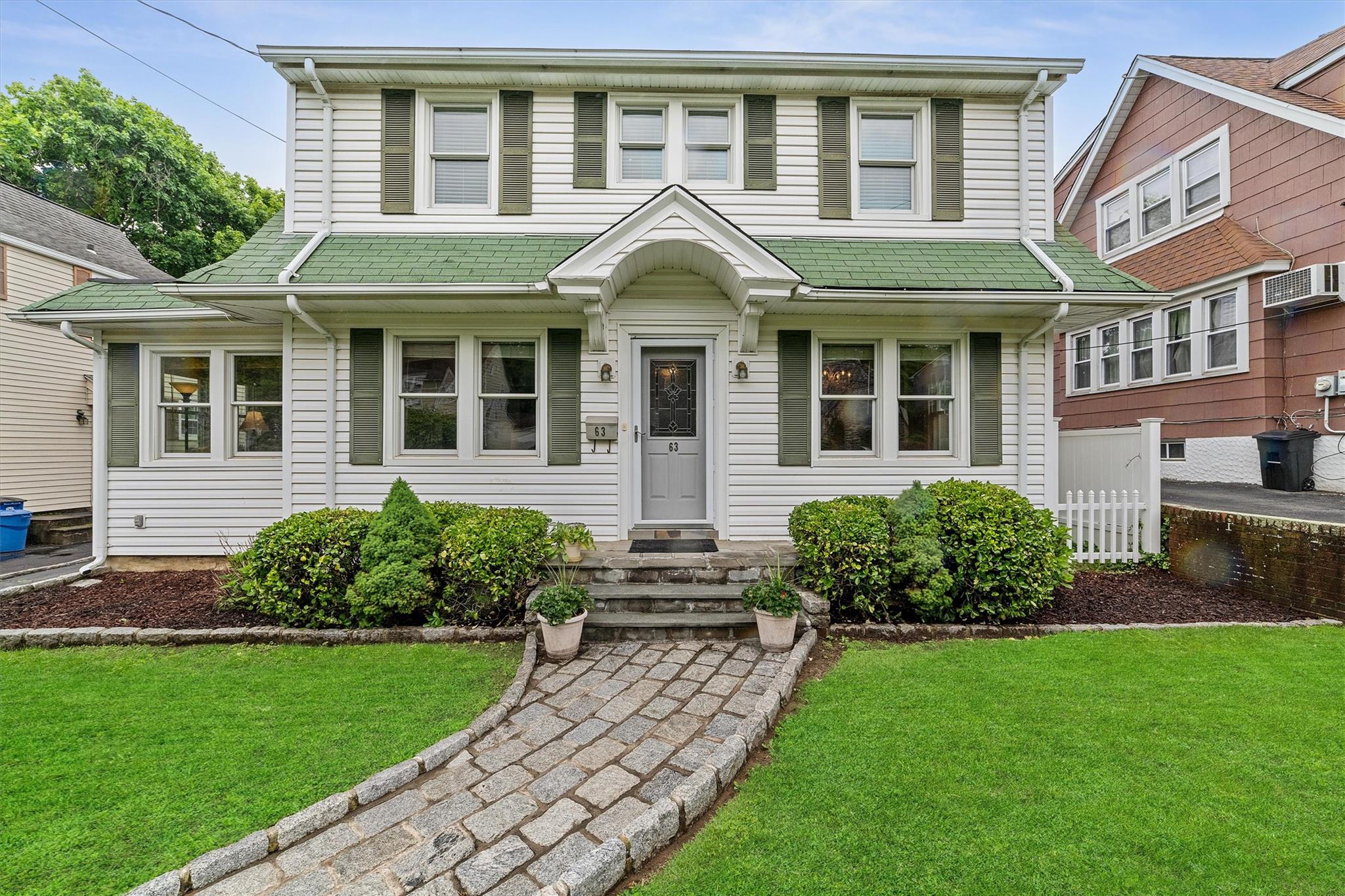 Property photo # 1